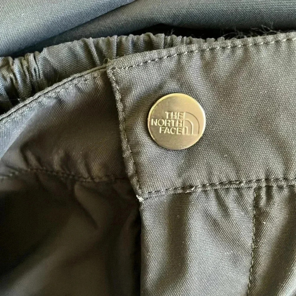 The  North Face HyVent black pants - Picture 7 of 9